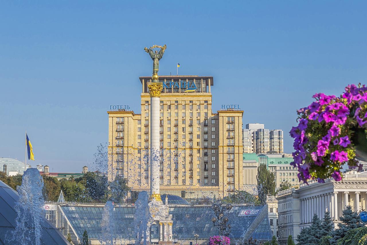 ウクライナ ホテル キエフ エクステリア 写真